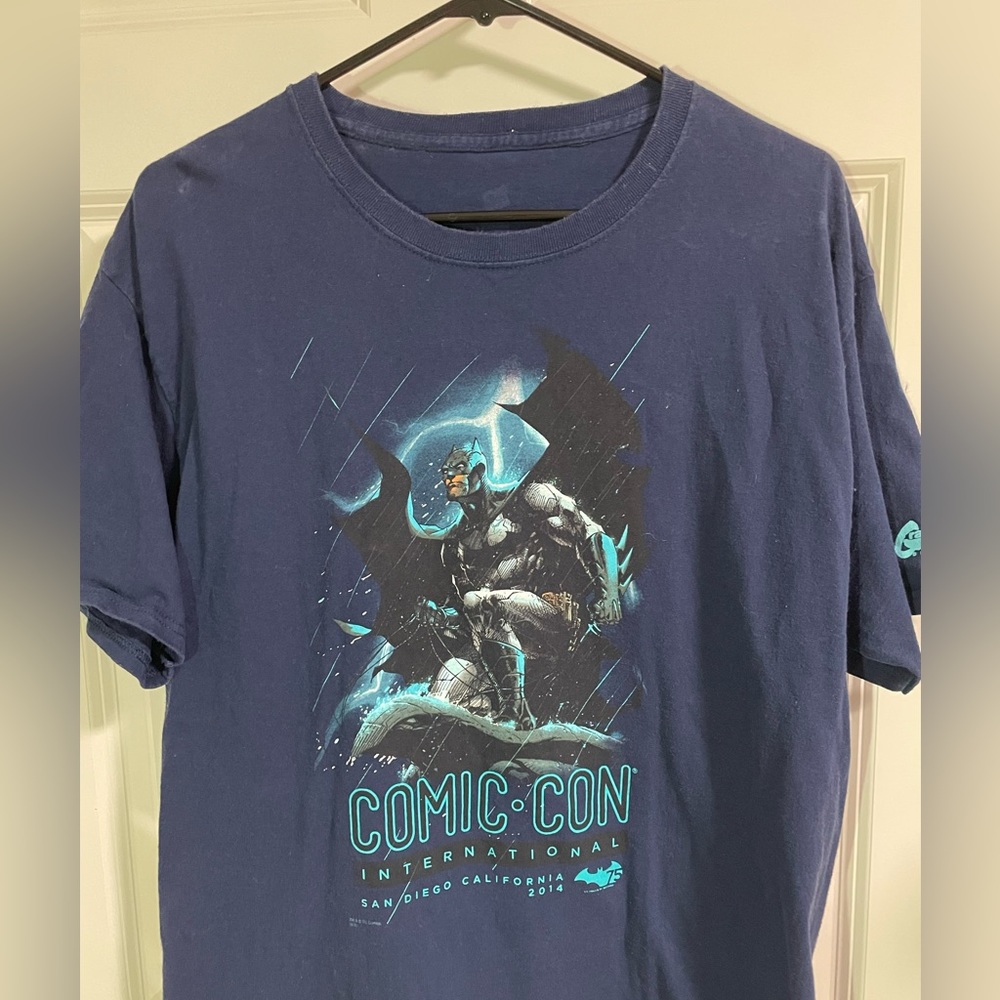 2014 Batman comic con t-shirt